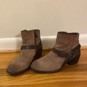 Vince Camuto Low Women’s Booties